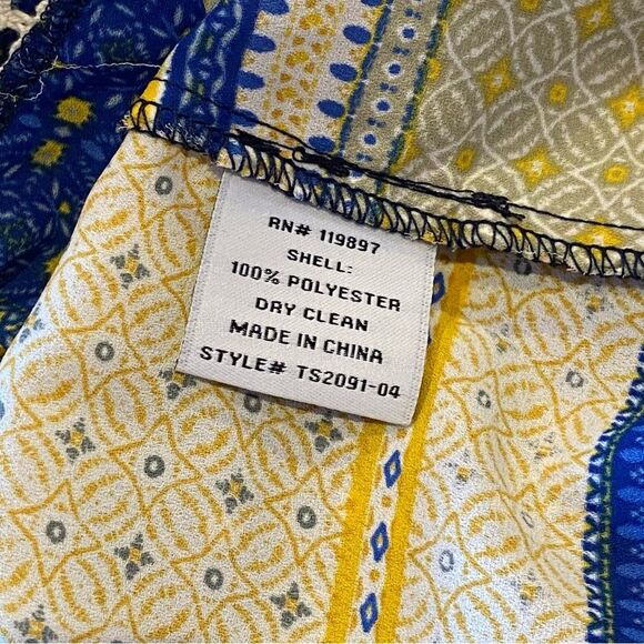 Collective Concepts Blouse with Crochet Trim Size S NWT - Picture 7 of 7